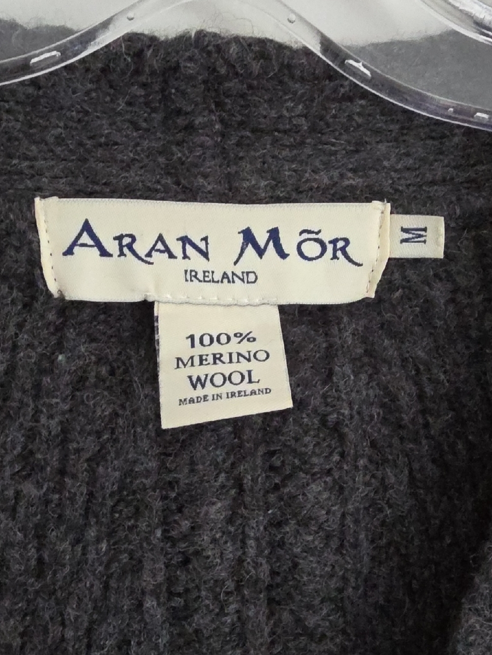 ARAN Mor | chunky cable knit charcoal wool cardigan sweater vintage Sz M - Picture 2 of 6